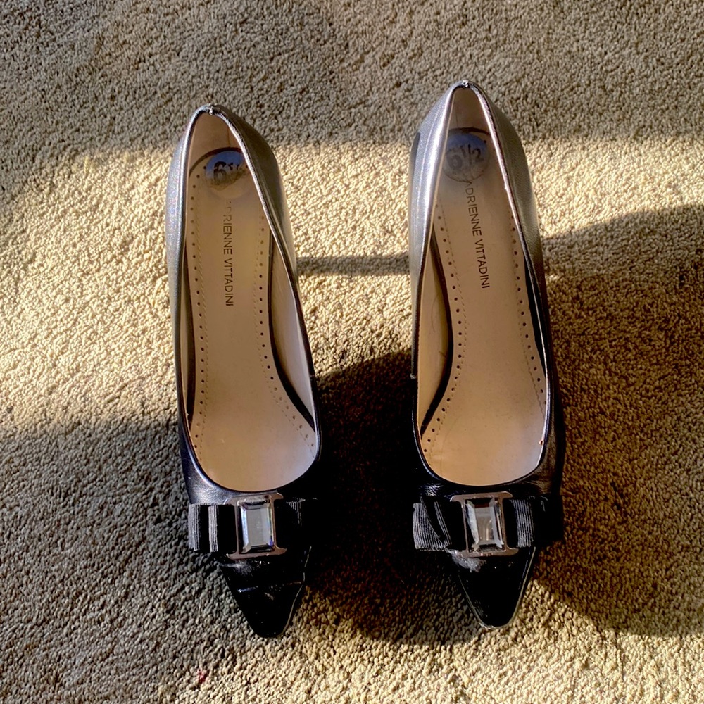 Adrienne Vittadini - Black Pumps